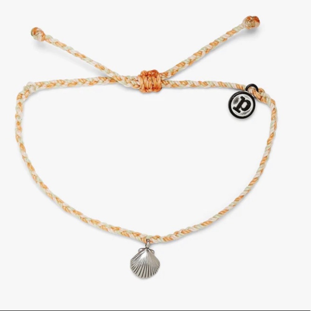 BRAND NEW - Pura Vida La Concha Charm Bracelet.